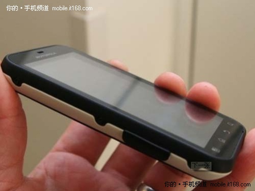 摩托罗拉ME525售价2998元