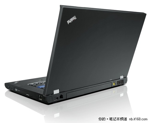 联想 thinkpad w520 工作站,也使用了比例为16:9的显示屏,搭配