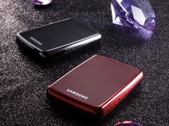 简约时尚 三星S系列1TB移动硬盘热卖中