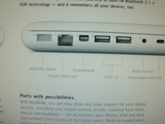 谍照显示新MacBook小白带Thunderbolt口