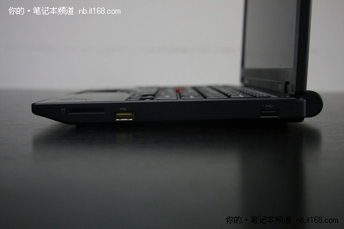 APU的美丽绽放 ThinkPad x120e开箱图赏