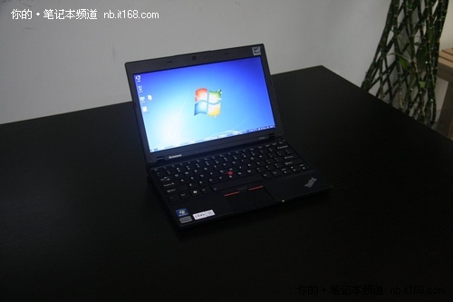 APU的美丽绽放 ThinkPad x120e开箱图赏