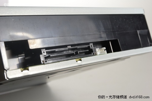 首台BDXL刻录机 先锋BDR-206MBK开箱赏