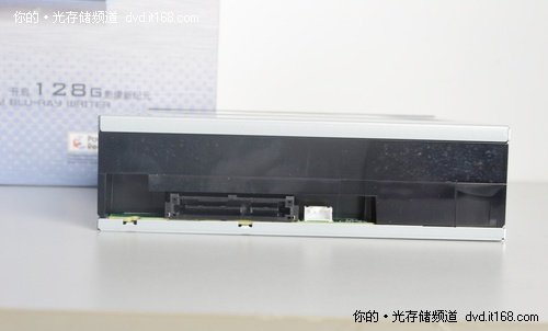 首台BDXL刻录机 先锋BDR-206MBK开箱赏