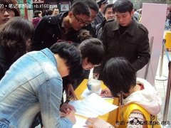 3月粉红礼 百脑汇灰姑娘完美谢幕