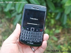 全新原装机带4G卡 黑莓9780现售3200元