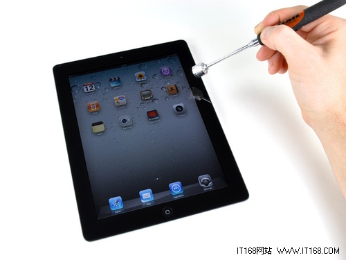 iPad 2最大亮点 磁力外套全面拆解图赏