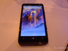 4.3寸屏/新版WP7 HTC新机HD7S真机图赏