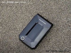 钻石情未了 索尼爱立信F100售价830元