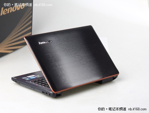 全国首发 联想IdeaPad Y470N 开箱图赏