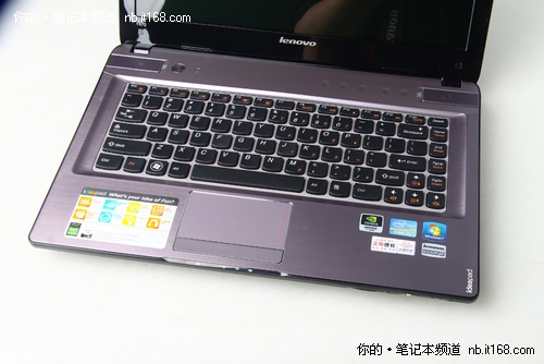 全国首发 联想IdeaPad Y470N 开箱图赏