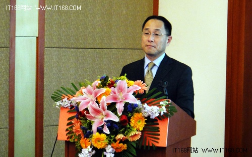 绿色显示来了! 三菱发布OLED大屏幕系统