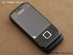 时尚滑盖商务机 诺基亚E66售价1395元