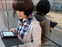 随身相伴 校园女孩与她的汉王电纸书