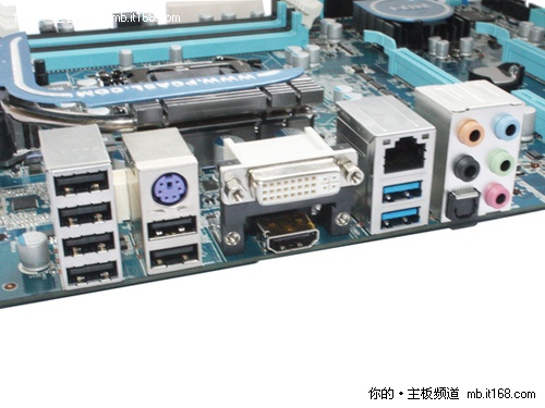 解锁超频与高速SSD支持  曝Z68主板实物