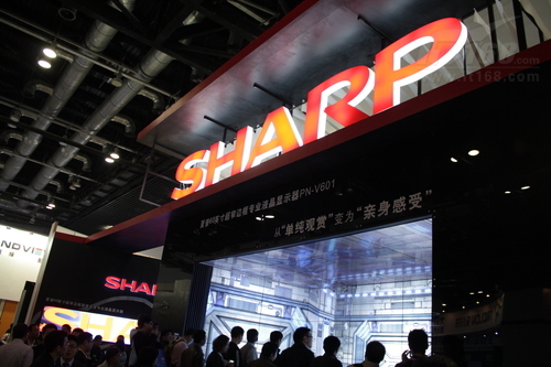 夏普超窄五维立体显示墙亮相Infocomm展