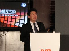 双镜头+F1.2大光圈 JVC发布3D摄像机TD1