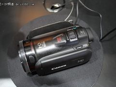 迟迟未上市 佳能展示2011旗舰摄像机G10