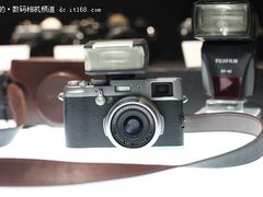 大卸八块   P&E富士展台X100构造大揭秘