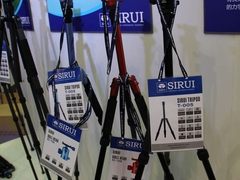 为微单而生 思锐超轻便彩色脚架亮相P&E