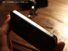 时尚机皇超值价 苹果iPhone 4只售3699