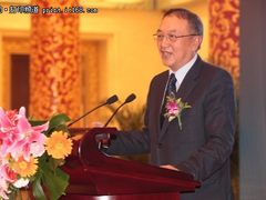 柳传志先生高度评价奔图激光打印机问世