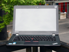 i5-2410M助阵 ThinkPad E420s图赏+评测