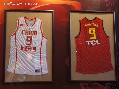 中国男篮主赞商+tcl推首款篮球主题手机