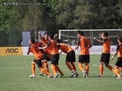 AOC携手“学生军”备战大运会