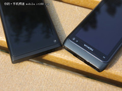 塞班/Meego两代机王 诺基亚N8/N9对比