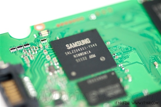 三星首款SATA 6Gbps接口消费级固态硬盘