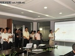 市领导参观斐讯总部，关注创新与发展