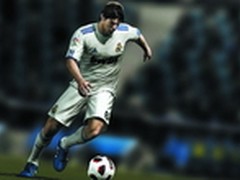 放下《FIFA11》 开始《FIFA12》体验吧