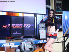 天生霸器 华硕ROG三联屏泰坦震撼上市