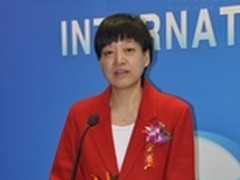 中国科学院软件研究所丁丽萍主持会议