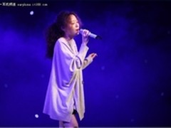 张靓颖首发盛典倾情演绎罗技UE原音魅力