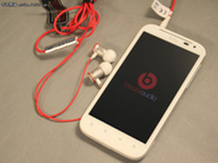 震撼屏幕+Beats耳机 HTC灵感XL详细评测