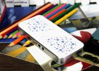 酷似iphone4s 三诺A6便携音箱热售128元