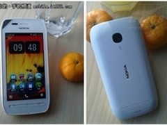 时尚气息浓厚 诺基亚N603促销价1250元