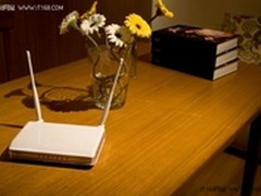 时尚灵动 华硕无线路由与您共渡圣诞