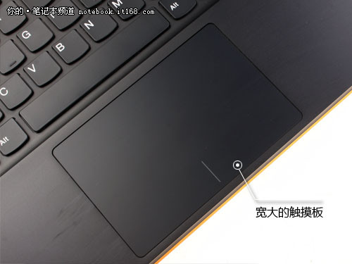 橙色机身 青春靓丽