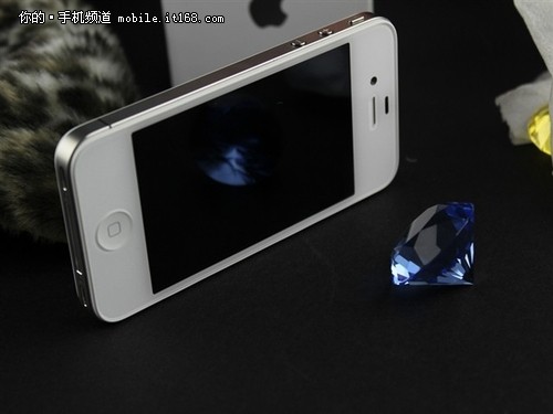 圣诞节好礼物 iPhone4 8G白色行货4200