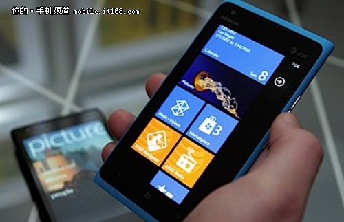 诺基亚Lumia900确认将采用RGB矩阵屏幕