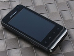 新一代防水安卓 摩托罗拉DEFY mini评测