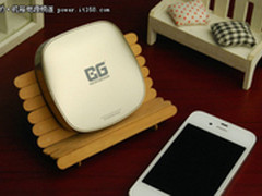 新款移动电源为iPhone4S手机保持战斗力