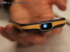 内置6GB内存 三星推4寸投影Galaxy Beam