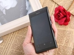 华丽造型优良做工 诺基亚Lumia 800C