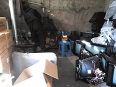 新松下仅300元 翻新名牌彩电流入市场