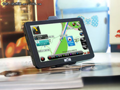 3D实景导航 神行者Z系列降价赠地图4G卡