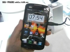 4.3寸主流智能机 中兴U960S售价900元